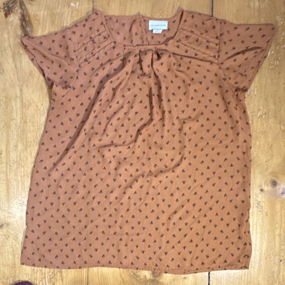 Liz Claiborne Women’s Brown Black Geometric Round Neck Flutter Blouse M